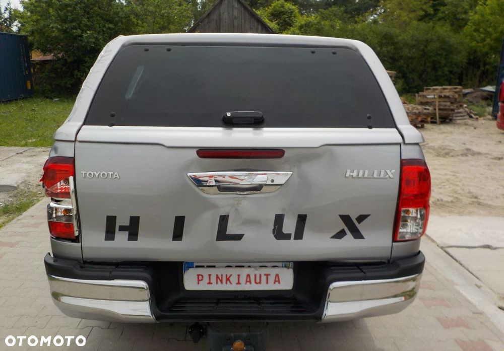 Toyota Hilux - 11