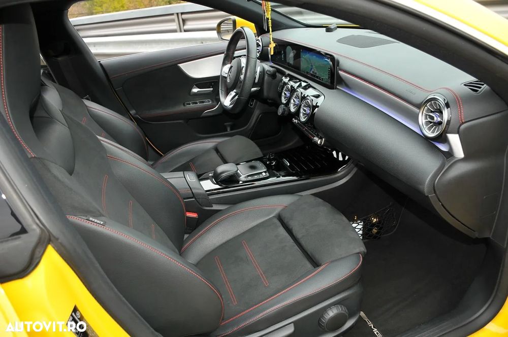 Mercedes-Benz CLA - 9