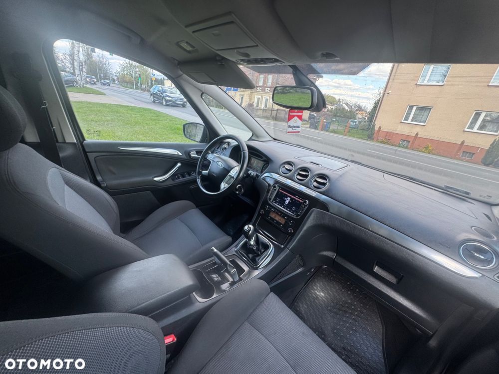 Ford S-Max 2.0 TDCi DPF Titanium - 13