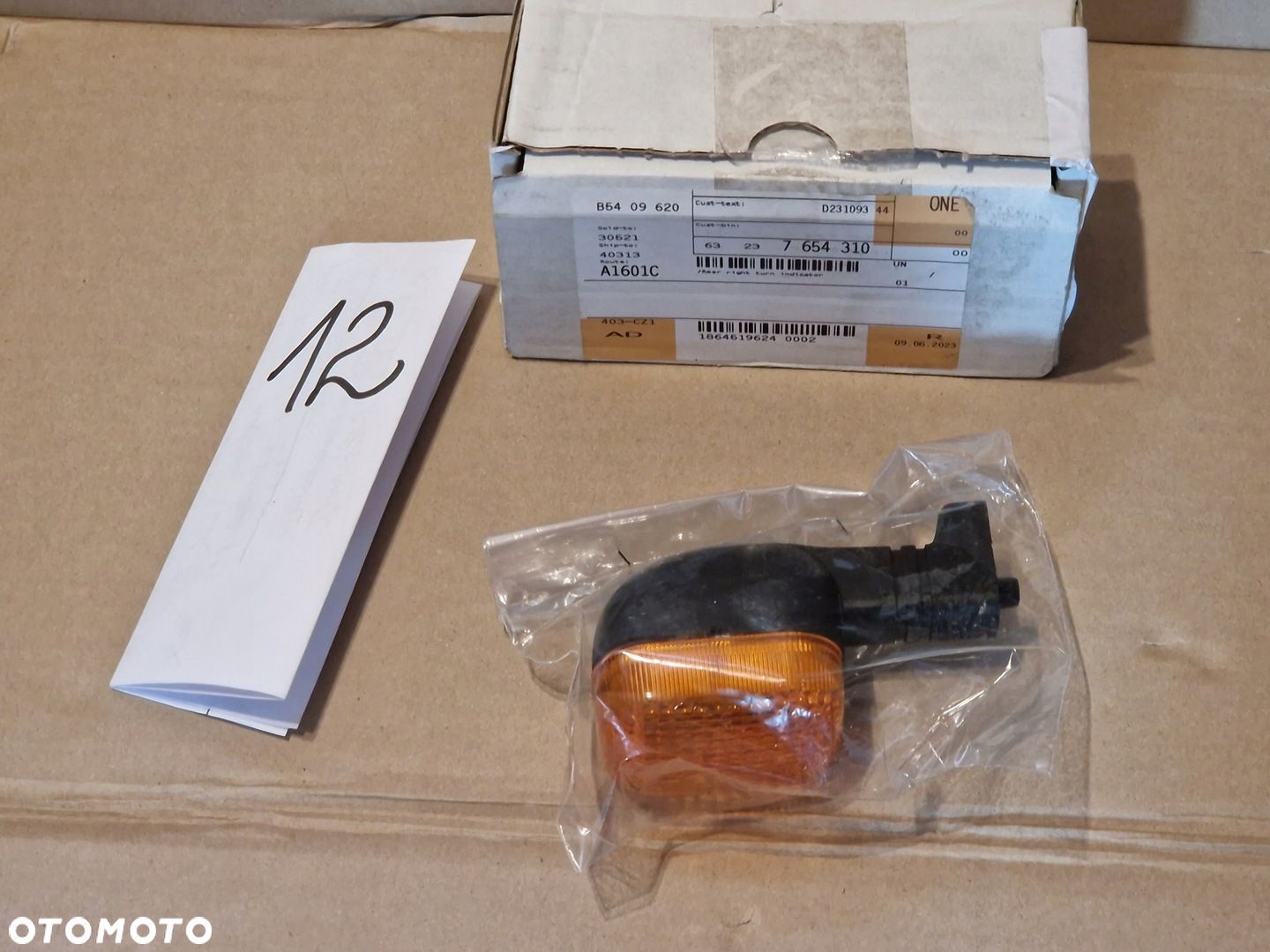 BMW F 650 Lampa kierunkowskazu TYŁ MIGACZ PRAWY 63237654310 KIERUNEK NOWY - 1