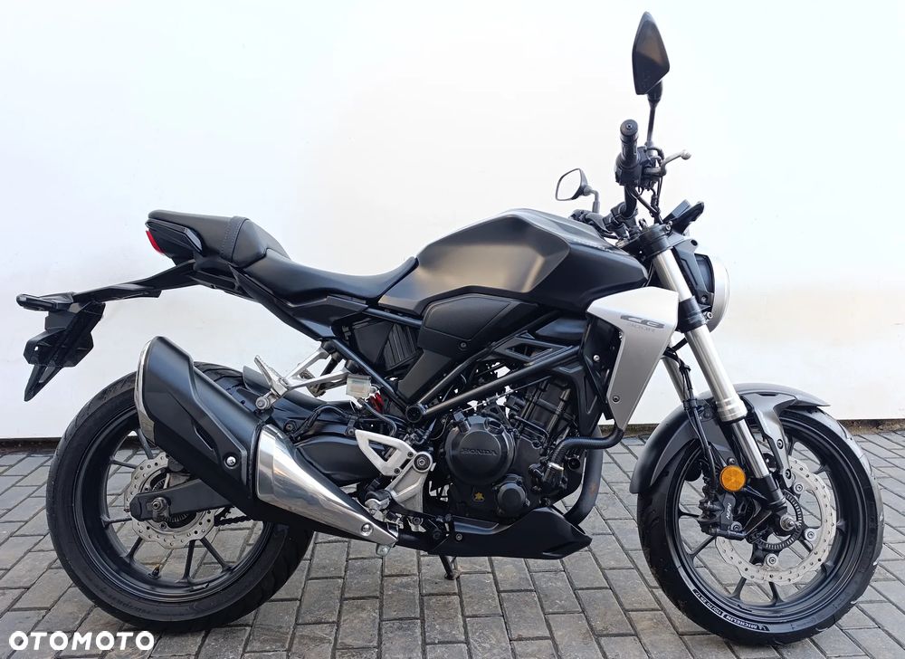 Honda CB - 7