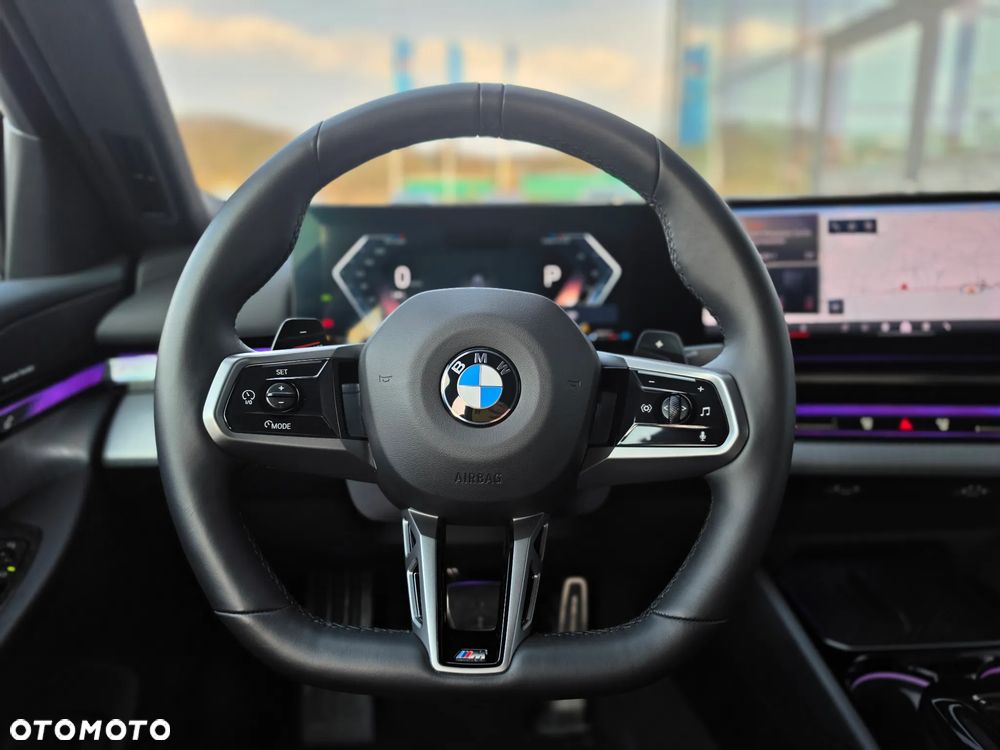 BMW Seria 5 520d mHEV - 23