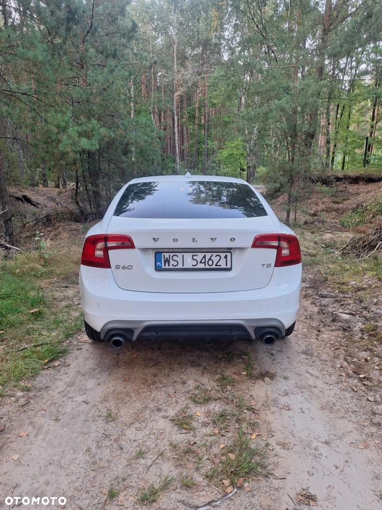 Volvo S60 T5 Drive-E Dynamic Edition (Kinetic) - 7