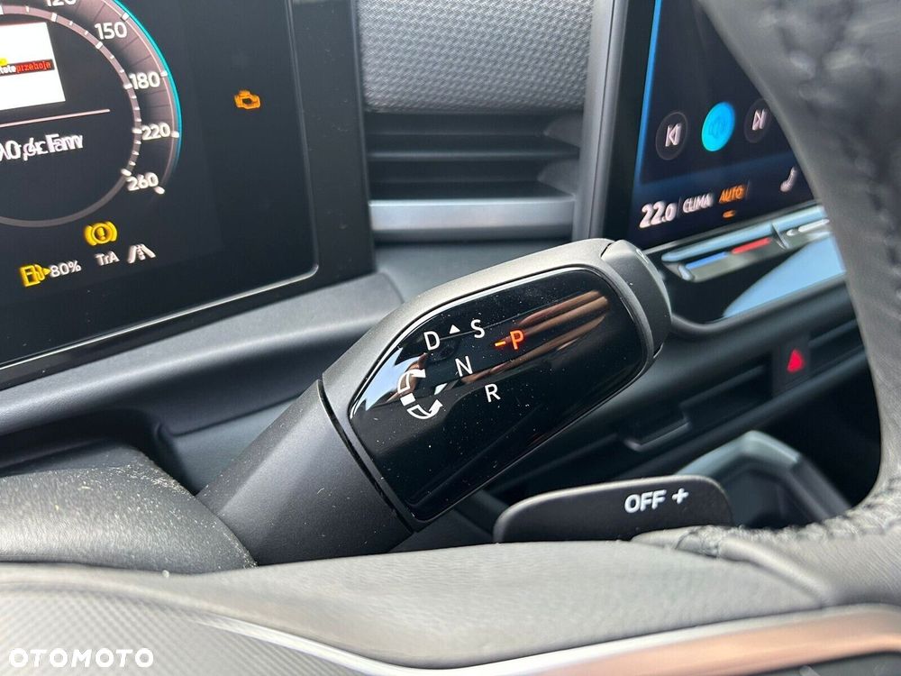 Volkswagen T-Roc - 15