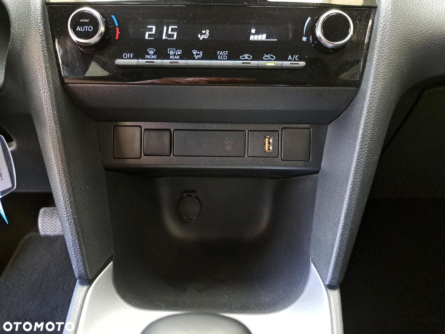Toyota Yaris Cross - 21