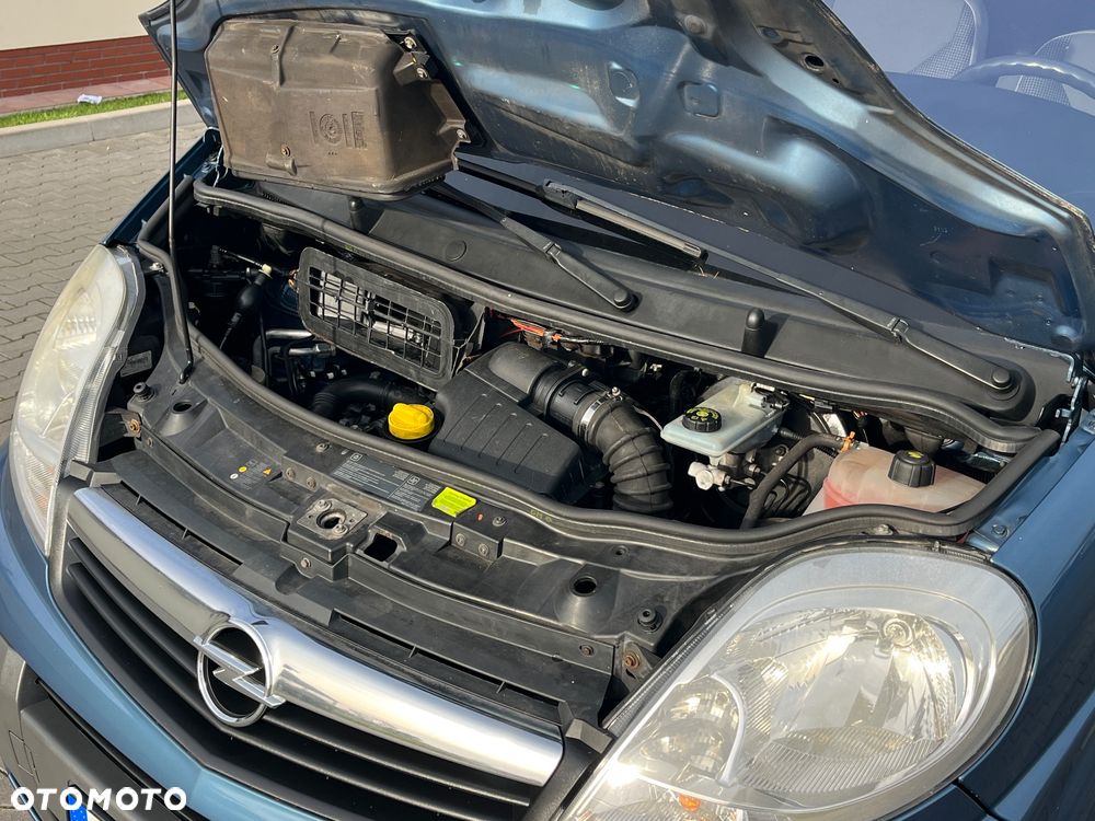 Opel Vivaro L1H1 2.7t - 26