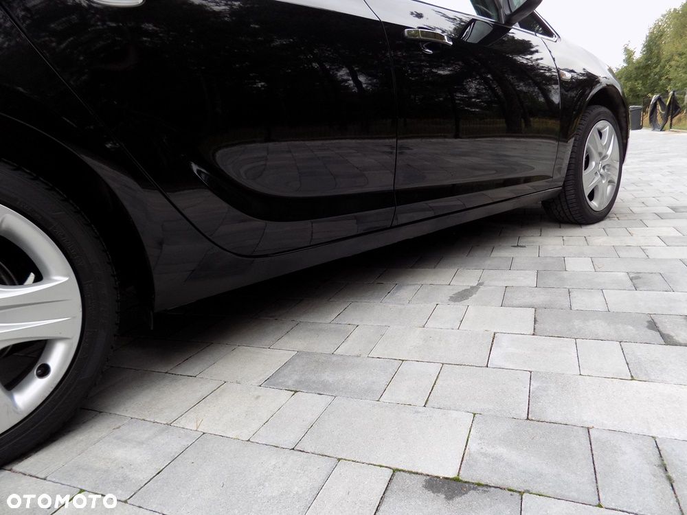 Opel Astra 1.4 Turbo - 29