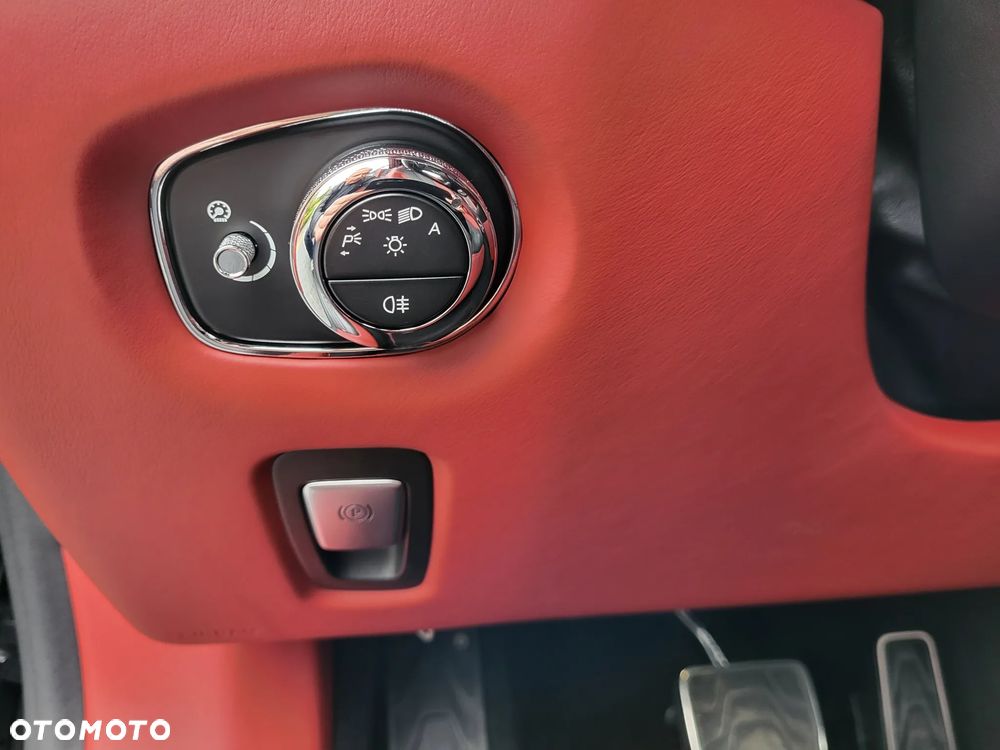 Aston Martin DB11 Launch Edition - 25