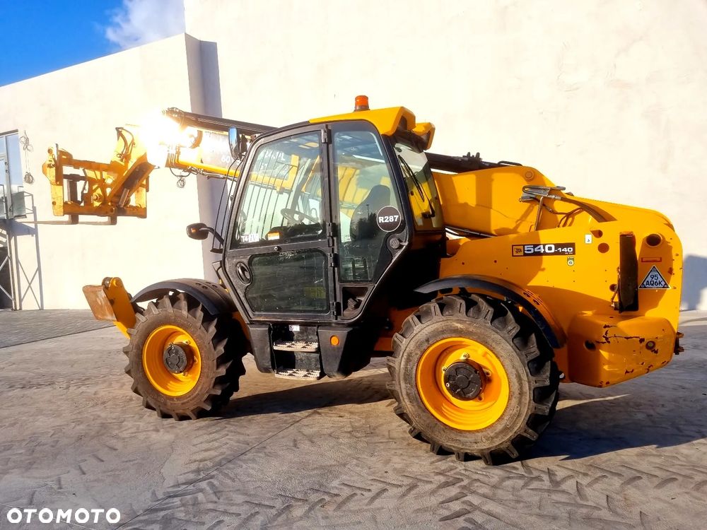 JCB 540-140 jak Manitou MT 1440 R287 - 8