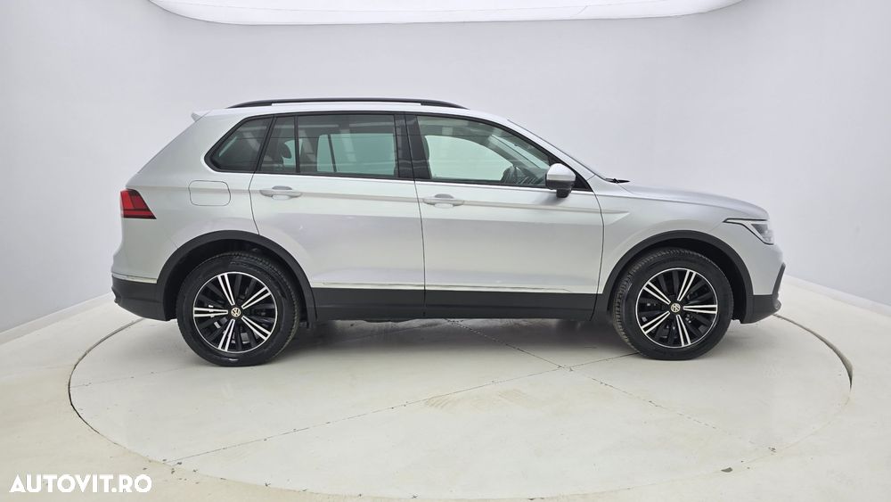Volkswagen Tiguan 2.0 TDI SCR DSG 4Motion Life - 6