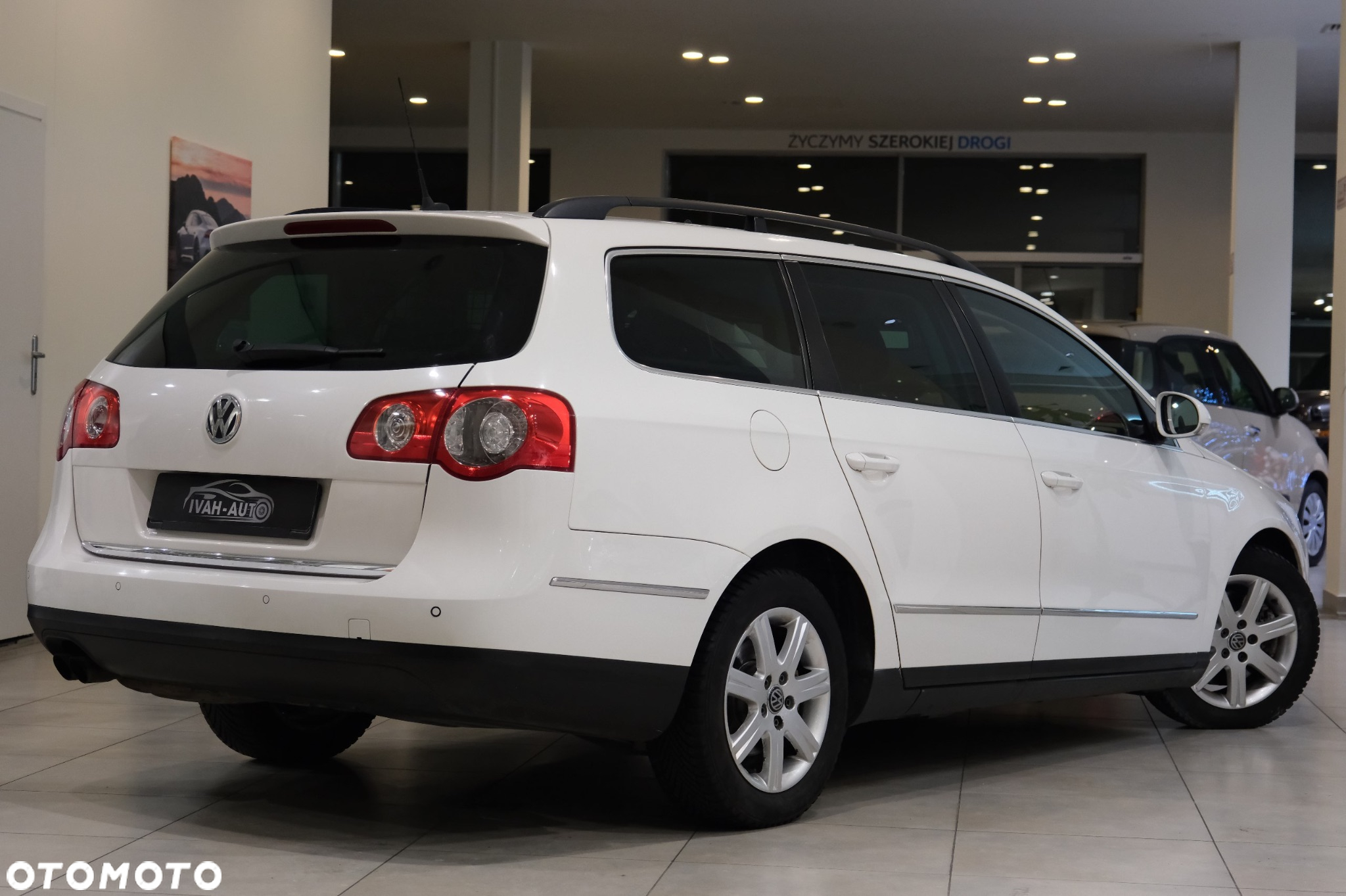 Volkswagen Passat 2.0 TDI Comfortline DSG - 13