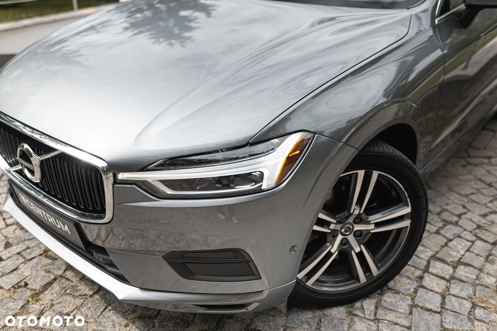 Volvo XC 60 T6 AWD Geartronic Momentum - 2