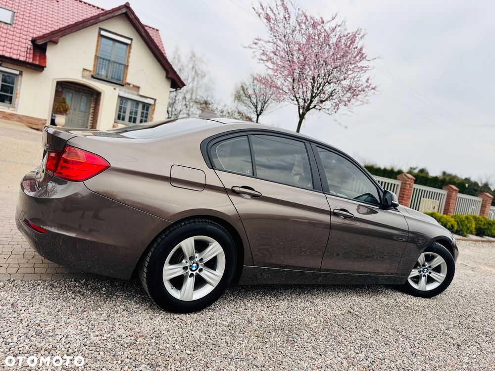 BMW Seria 3 316d DPF Edition Exclusive - 2