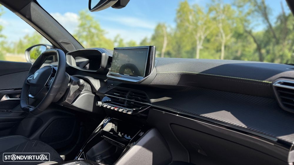 Peugeot e-2008 54 kWh GT - 44