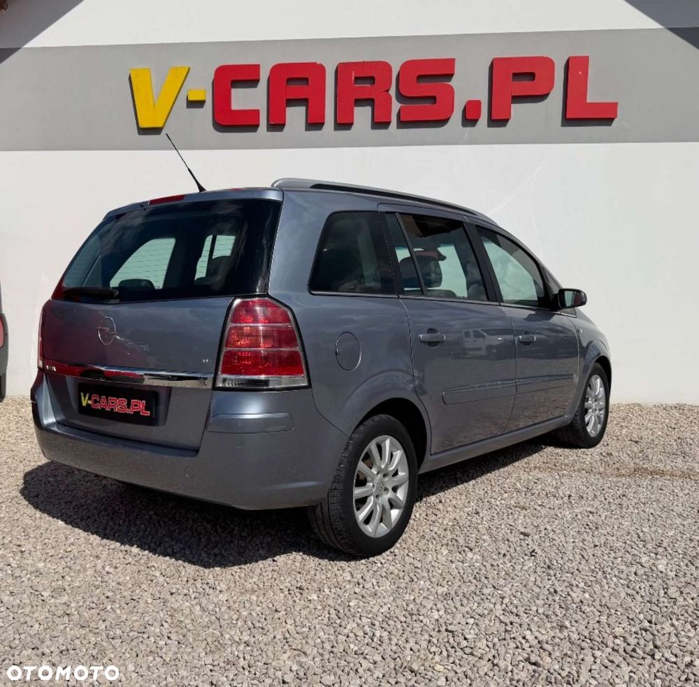 Opel Zafira - 16