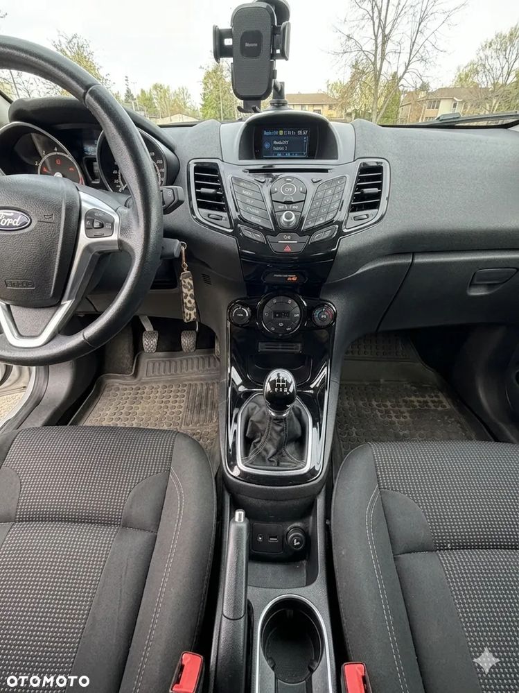 Ford Fiesta - 9