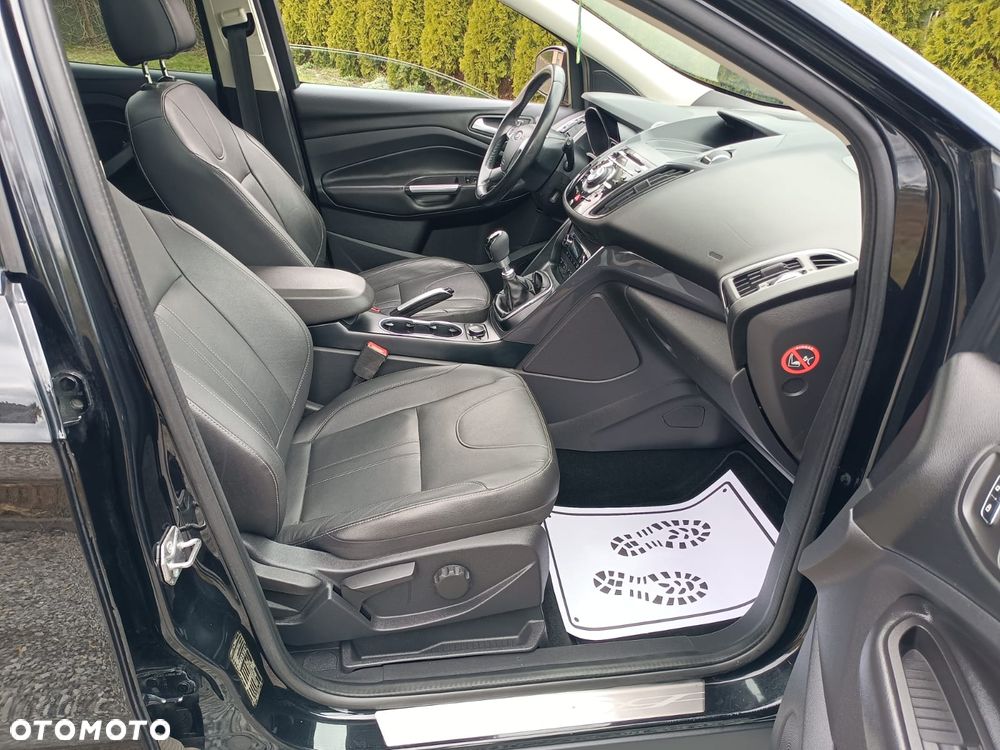 Ford Kuga 2.0 TDCi 4x4 Titanium - 26