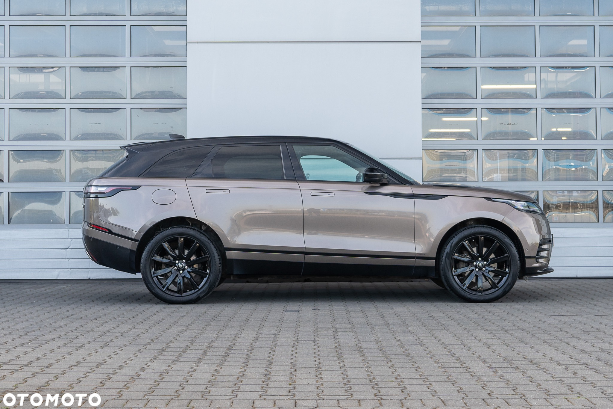 Land Rover Range Rover Velar 3.0 Si6 R-Dynamic SE - 3