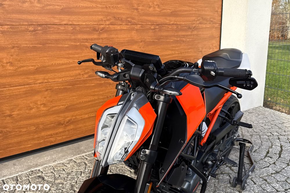 KTM Duke - 19