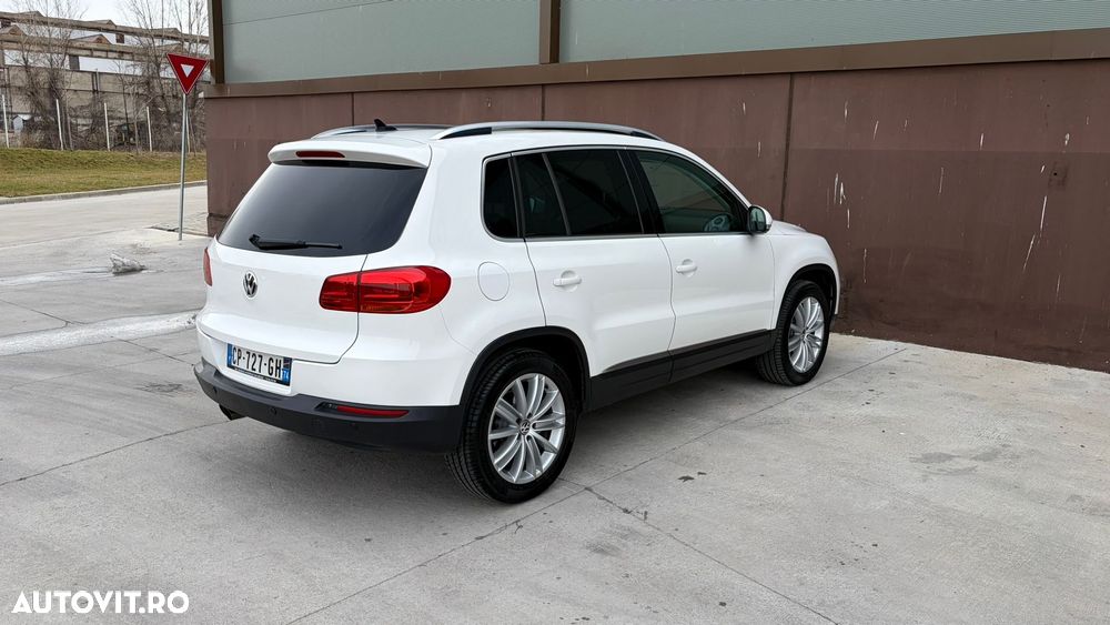 Volkswagen Tiguan 2.0 TDI DPF 4Motion BlueMotion Technology DSG Sport & Style - 4