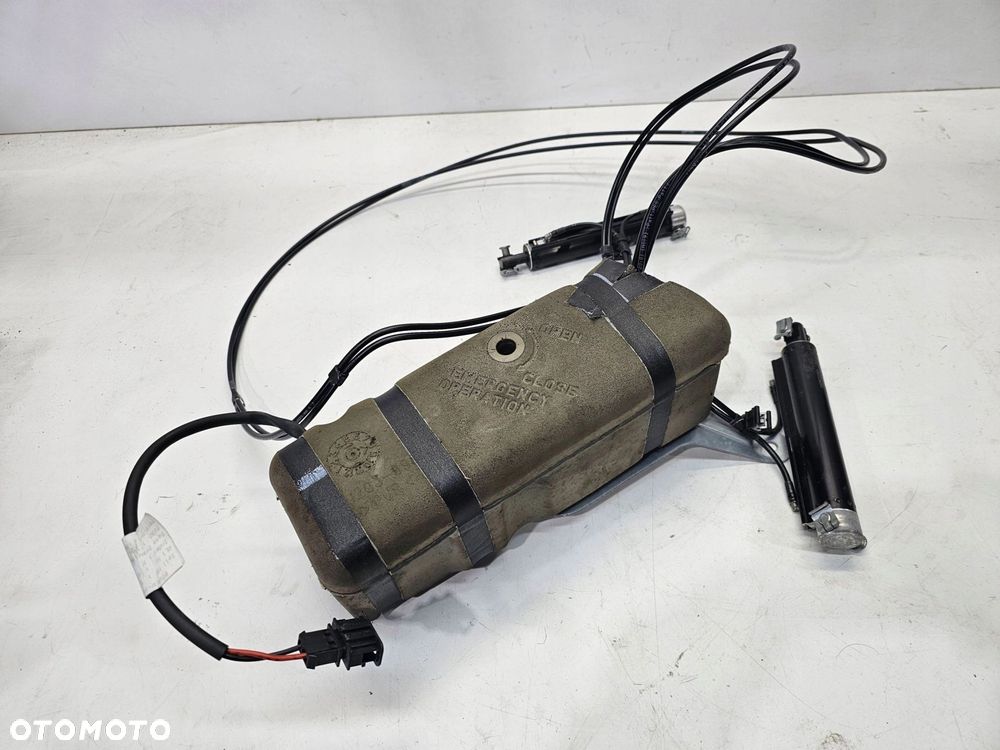 POMPA POMPKA DACHU AUDI A3 8P CABRIO 8P7871791 KOMPLET - 2