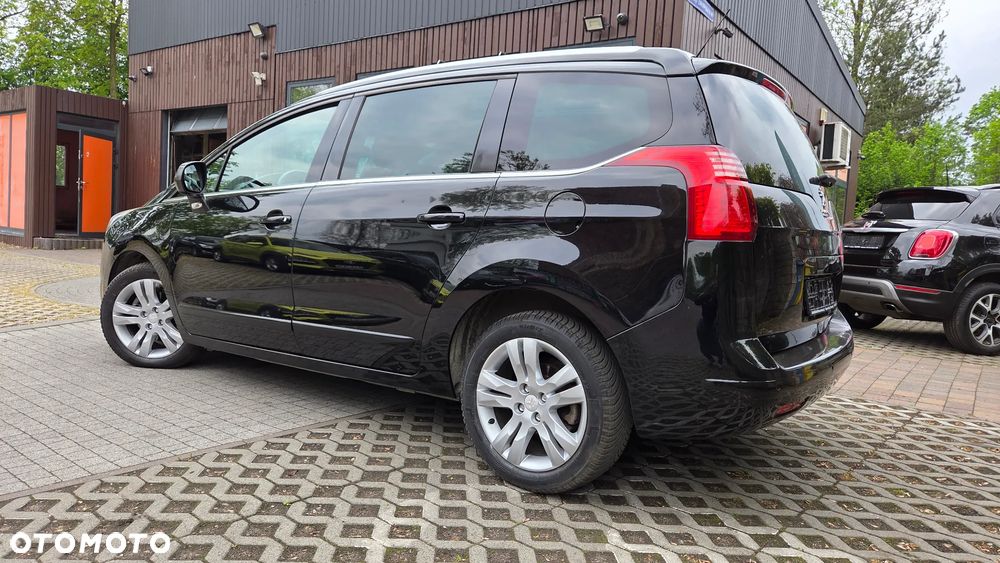 Peugeot 5008 HDI 150 Allure - 6