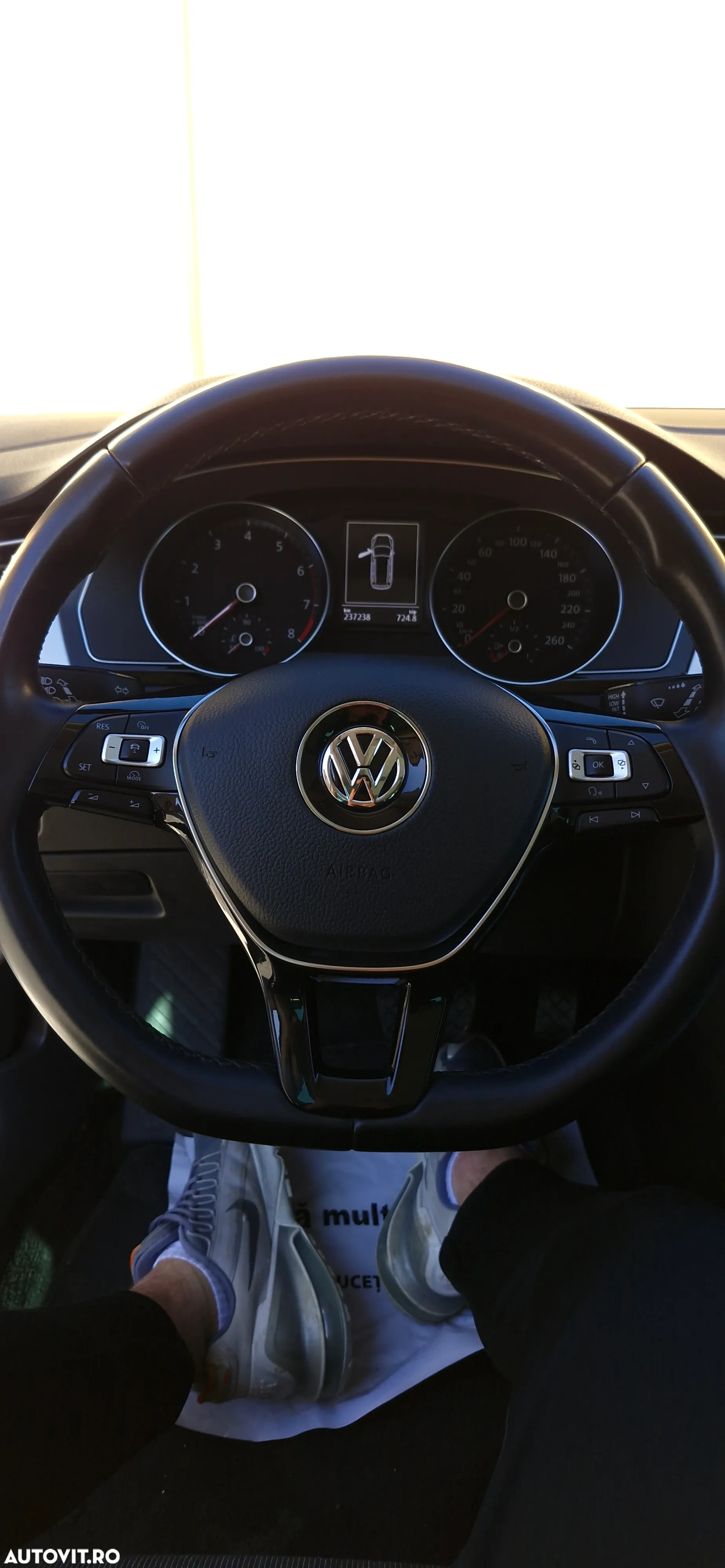 Volkswagen Passat Variant 1.4 TSI ACT DSG Comfortline - 8