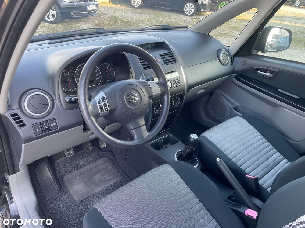 Suzuki SX4 1.6 VVT 4x2 Comfort - 11