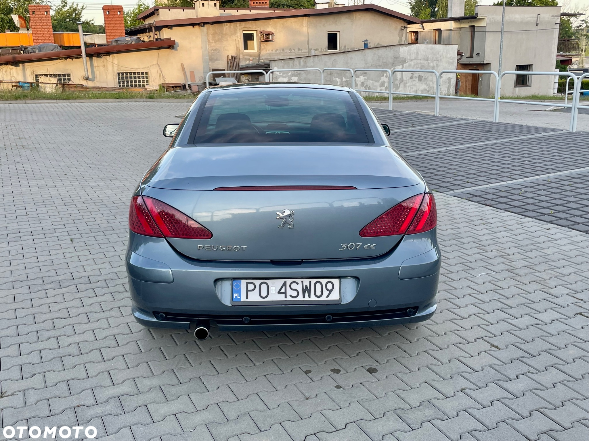 Peugeot 307 CC 2.0 - 24