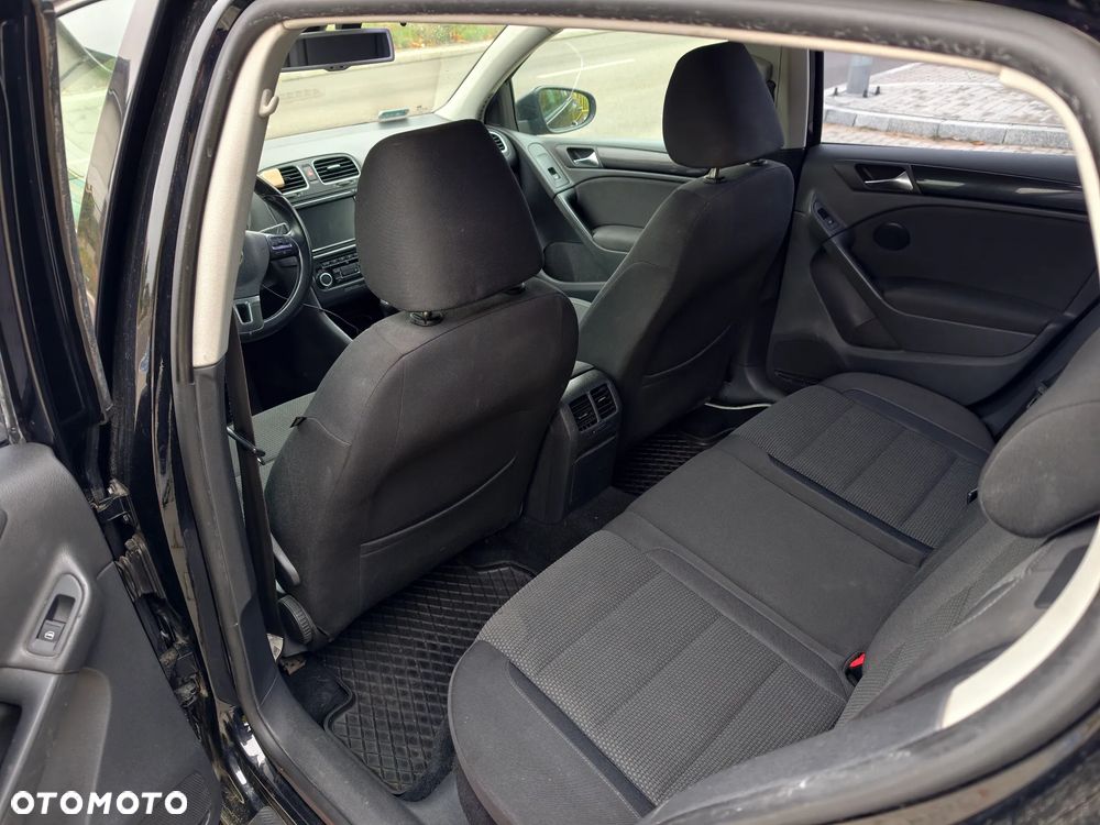 Volkswagen Golf - 16