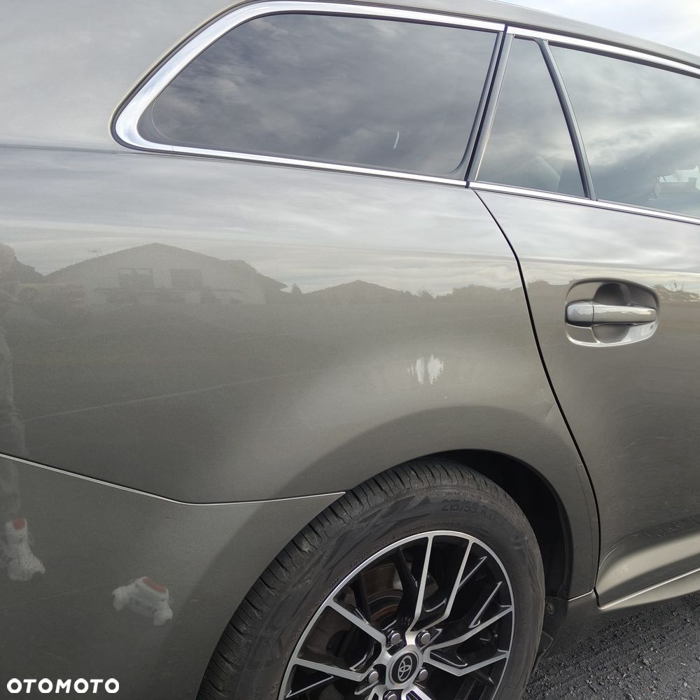 Toyota Avensis 1.8 Prestige MS - 26