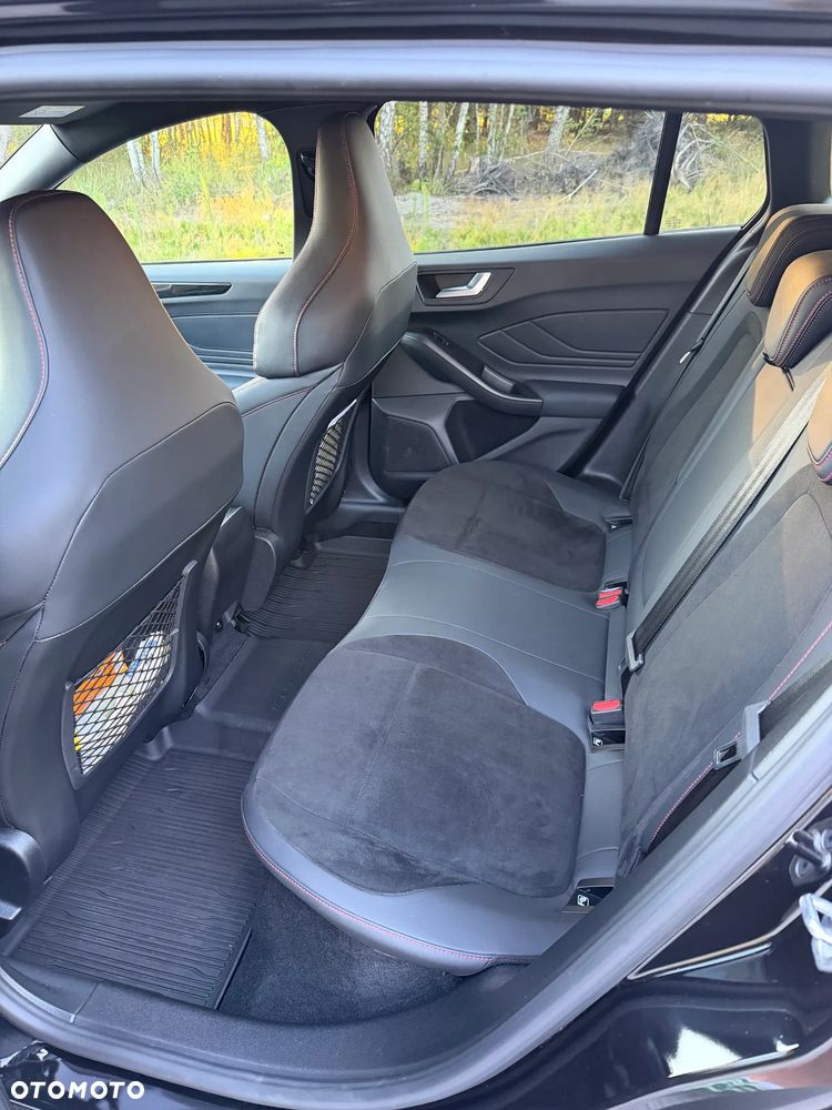 Ford Focus 2.3 EcoBoost ST X - 18