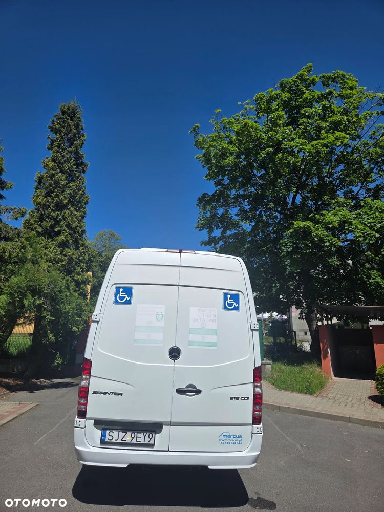 Mercedes-Benz Sprinter - 4