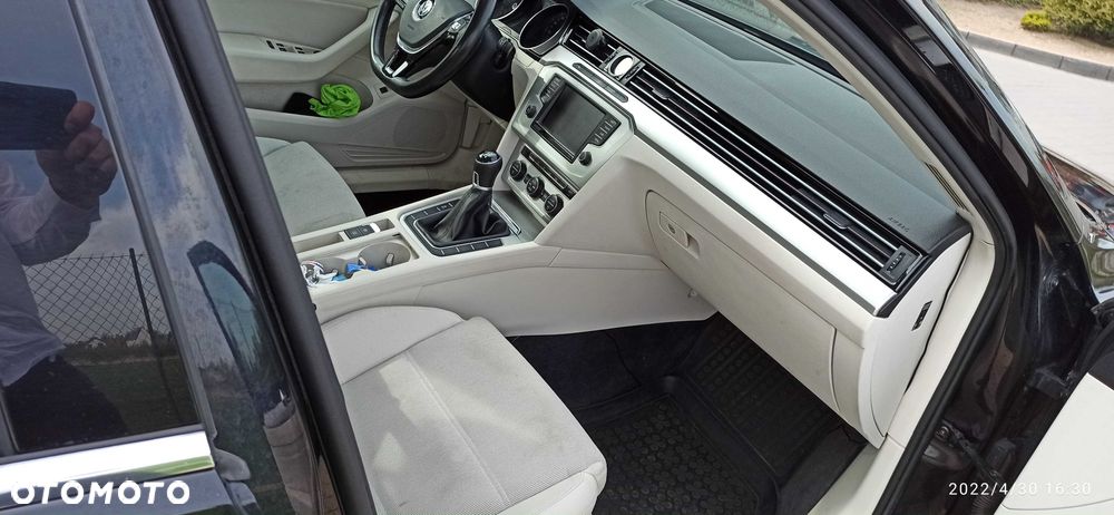 Volkswagen Passat - 7