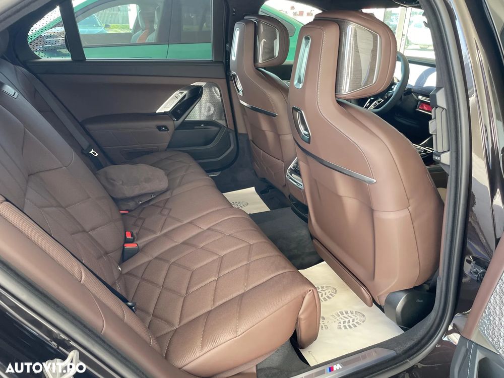 BMW Seria 7 - 13