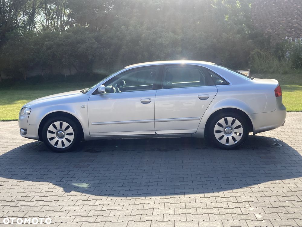 Audi A4 Limousine 2 - 8