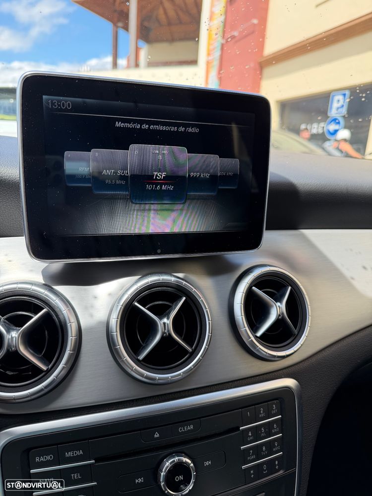 Mercedes-Benz CLA 220 - 24