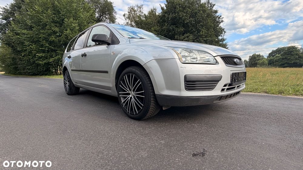 Ford Focus 1.6 Comfort - 23