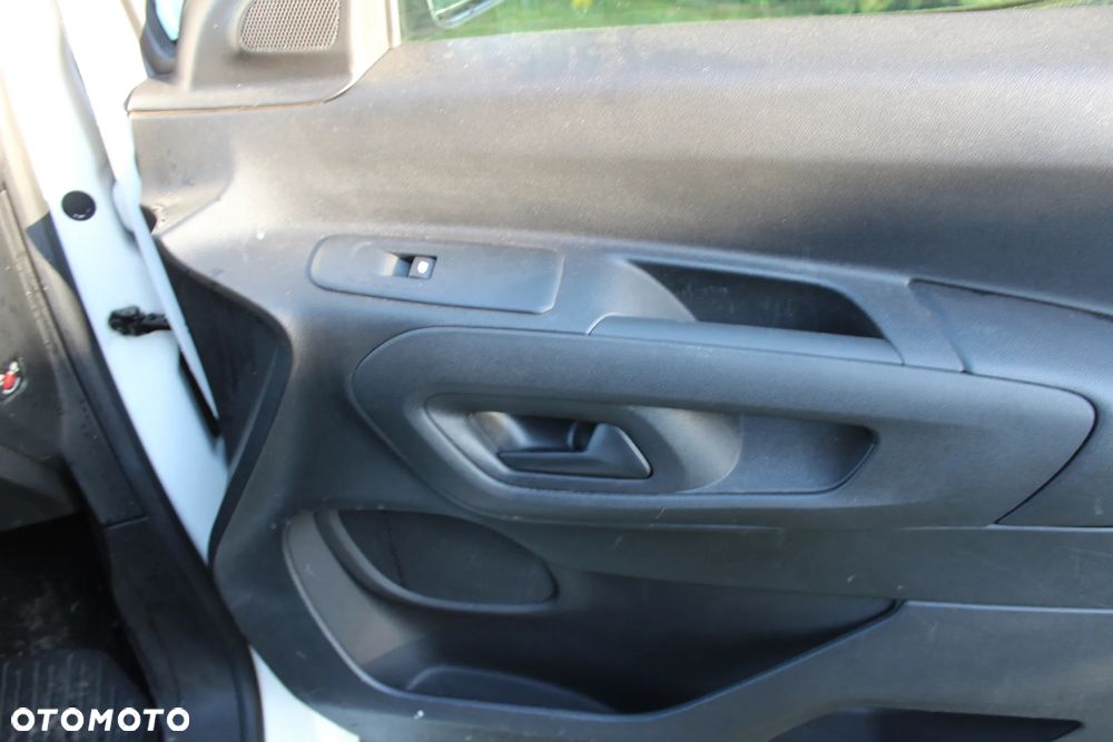 Toyota Proace City - 12