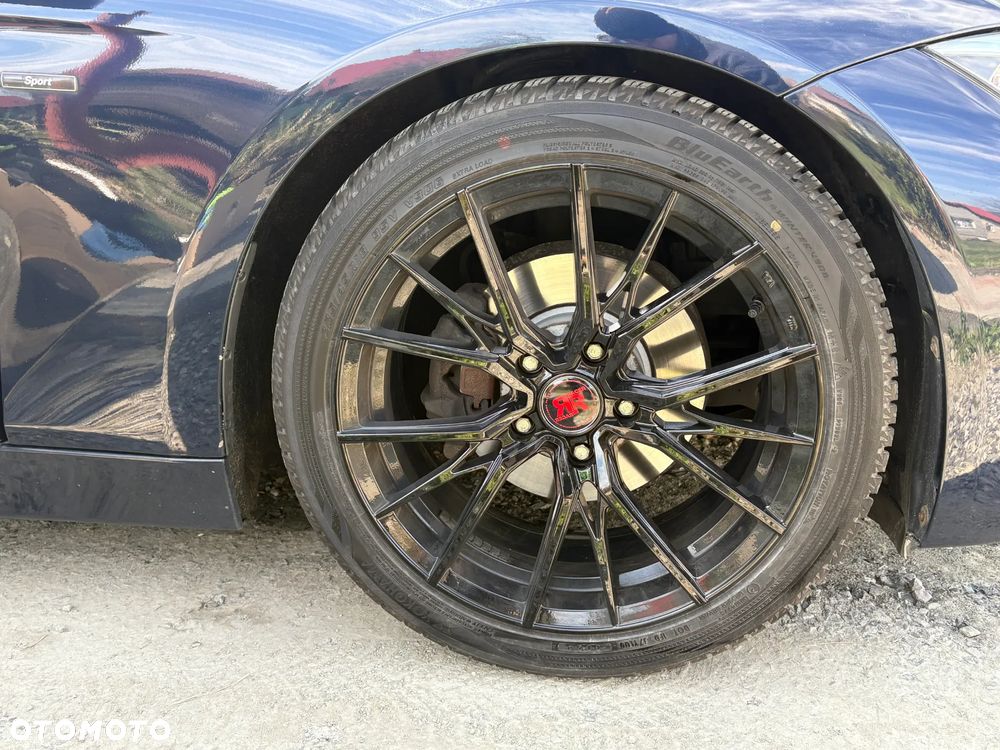 BMW Seria 3 320i Sport Line - 12