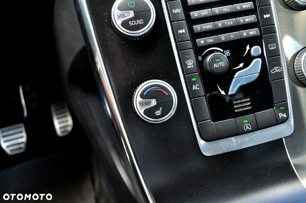 Volvo S60 - 25