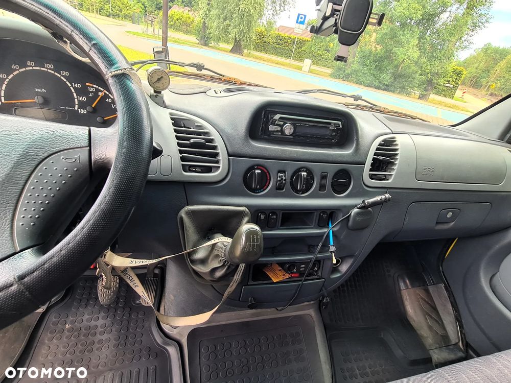 Mercedes-Benz SPRINTER - 19