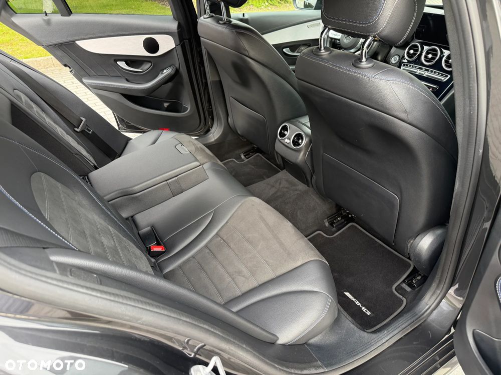 Mercedes-Benz Klasa C 300 e 9G-TRONIC AMG Line - 30