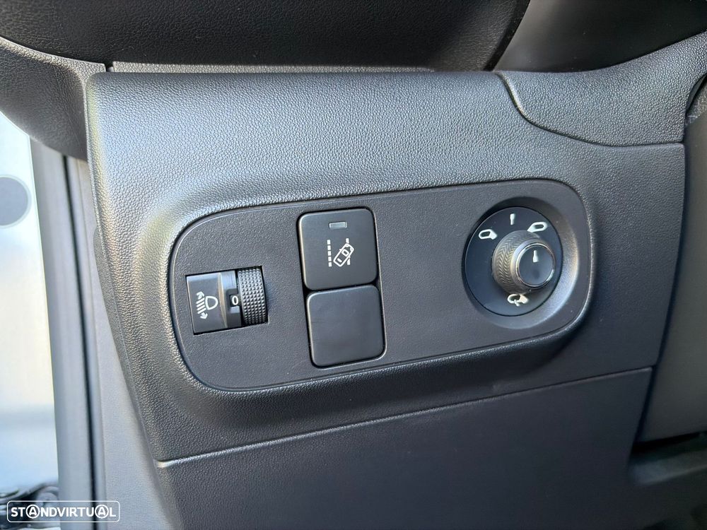Citroën C3 1.2 PureTech Shine - 10