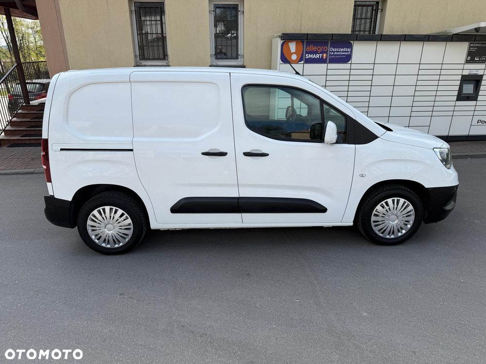 Opel COMBO - 4