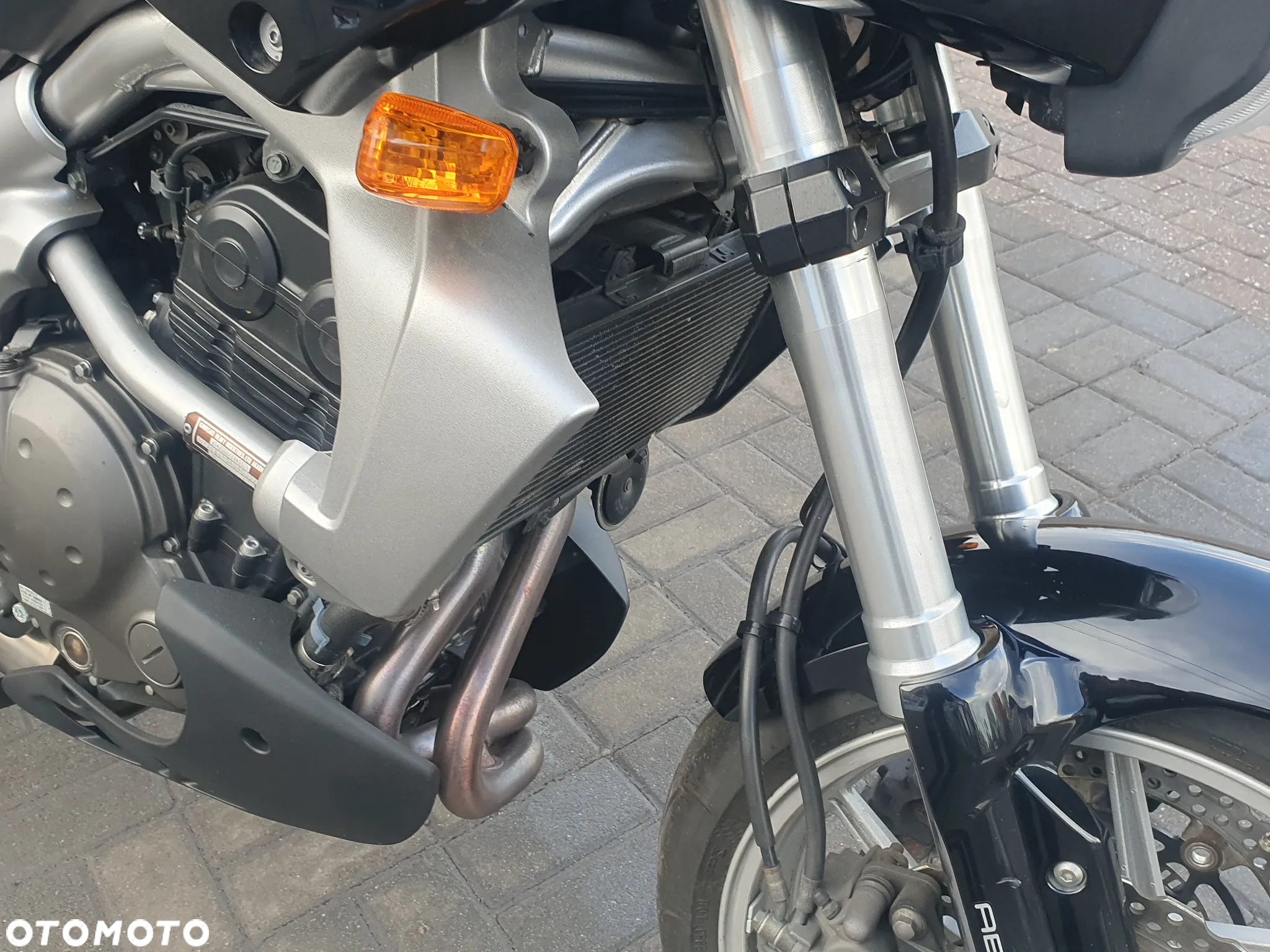 Kawasaki Versys 650 - 13