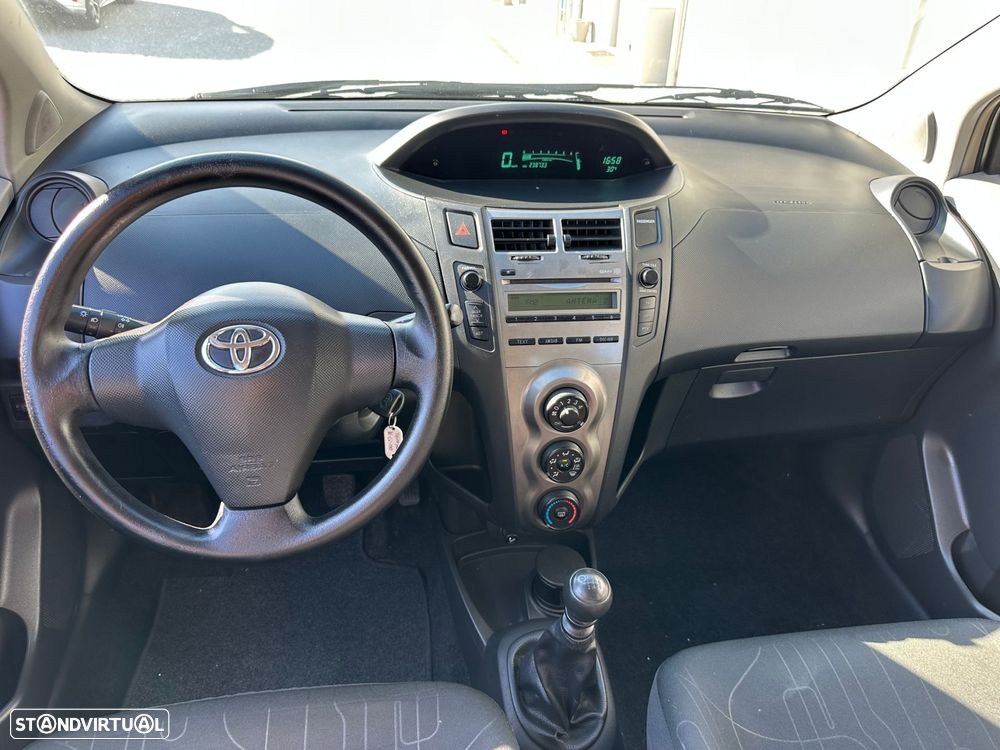 Toyota Yaris 1.4 D-4D AC - 16