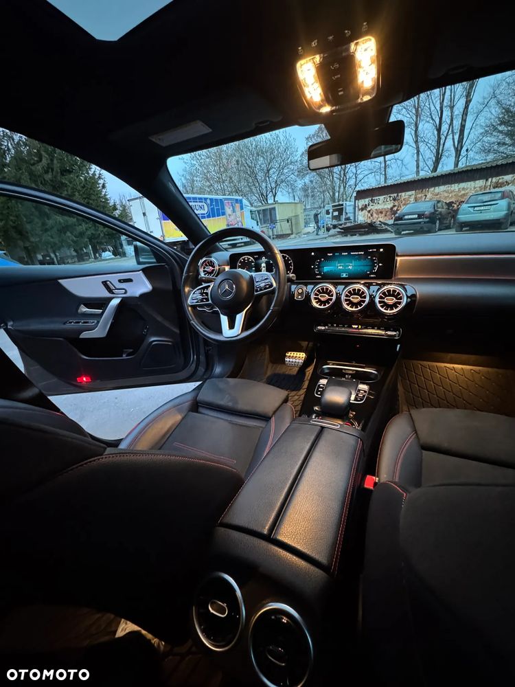 Mercedes-Benz Klasa A 220 4Matic 7G-DCT AMG Line - 29