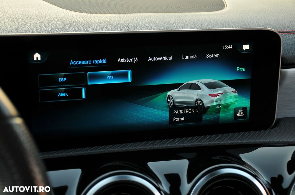 Mercedes-Benz CLA 180 Shooting Brake 7G-DCT AMG Line - 5