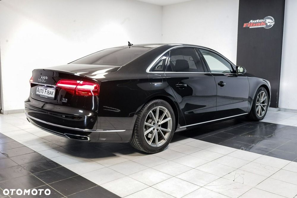 Audi A8 - 12